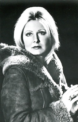 ���� ���